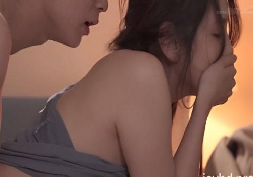 Chị gái dễ tính cho cậu em đang thèm tình thỏa mãn