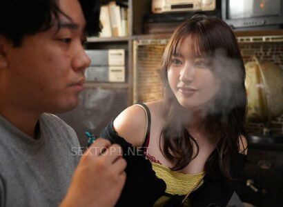 Cô bạn thân ở thành phố về quê đưa cho tôi liều thuốc kích dục để thử nghiệm