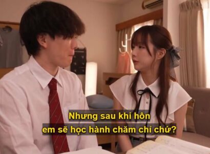 Cô gia sư xinh đẹp thấy cậu học trò tự ti vì “không biết hôn” nên đã giúp cậu luyện tập