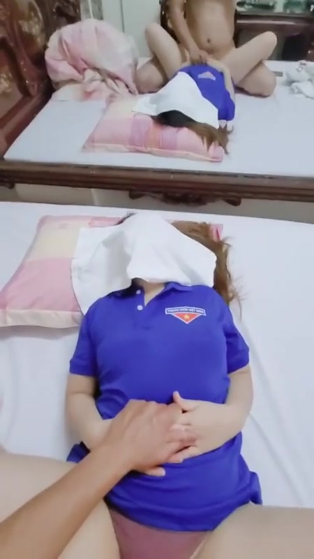 Quay clip chịch bạn gái trong nhà nghỉ sau giờ học